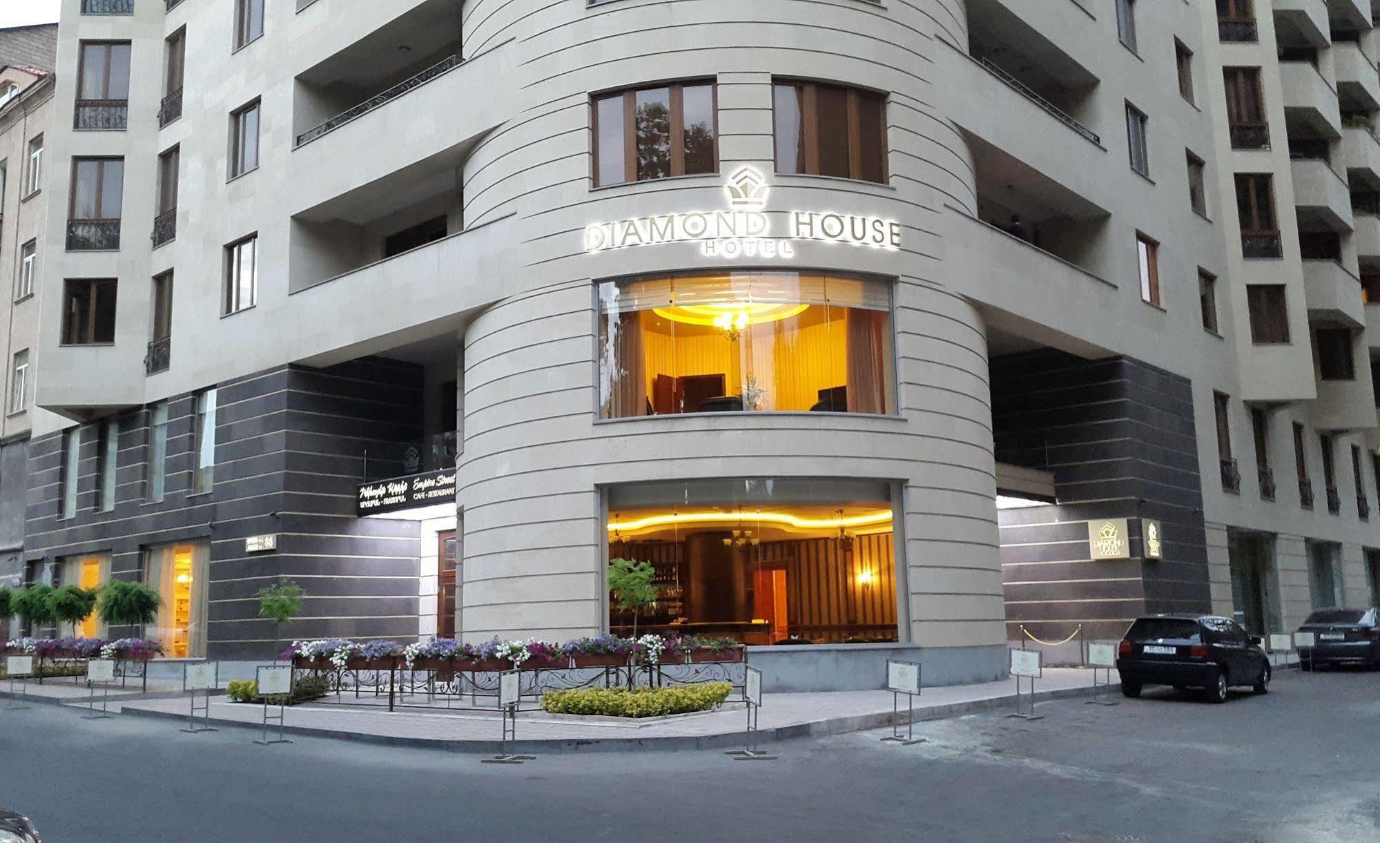 Diamond Hotel Yerevan Exterior foto